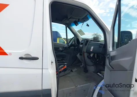 2011 Mercedes-Benz Sprinter 2500 High Roof from USA, damaged, VIN WD3PE8CB2B5587023